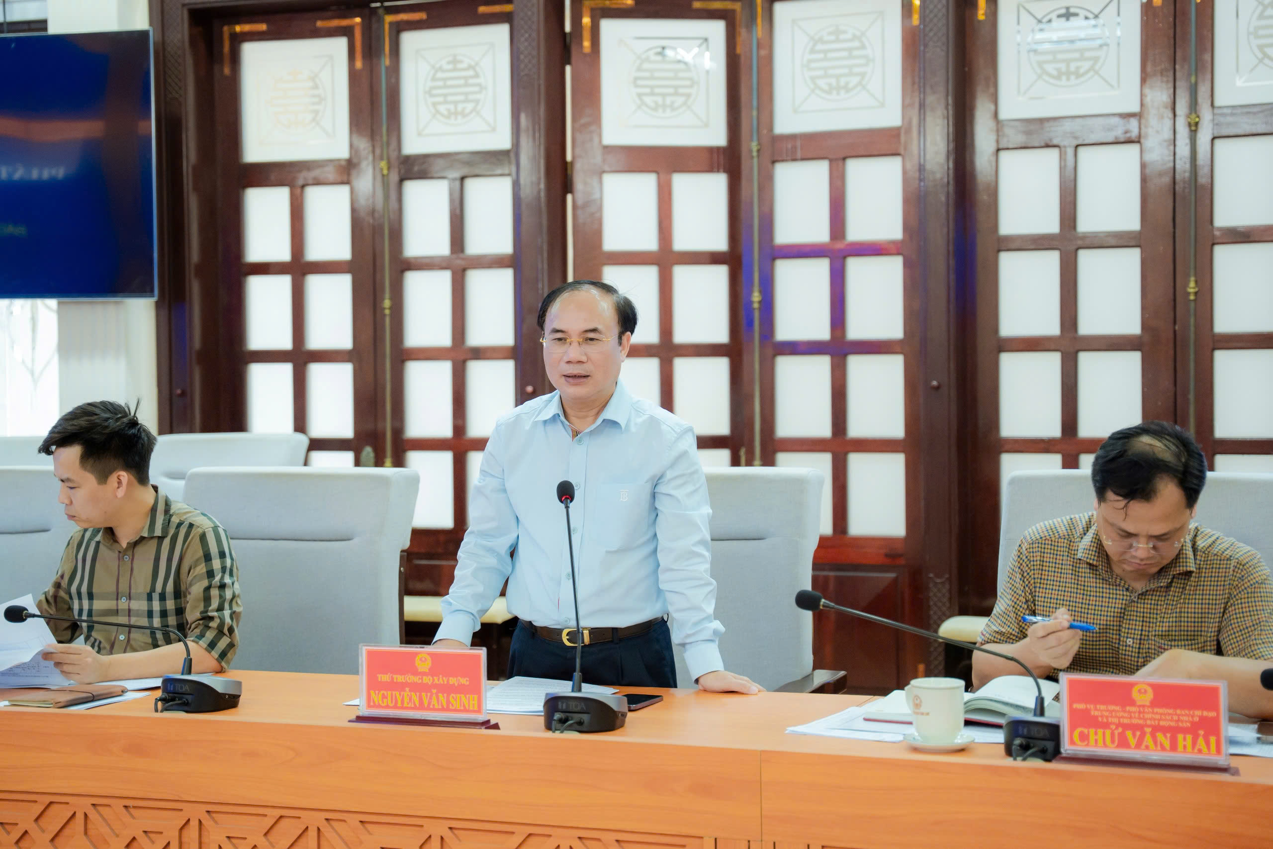 Thứ trưởng Nguyễn Văn Sinh: Huế cần dồn lực hoàn thành chỉ tiêu 3.200 căn nhà ở xã hội- Ảnh 1.