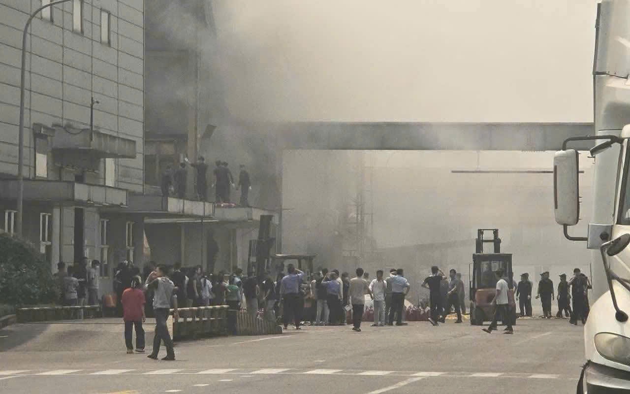 Quảng Ninh: Nổ b&igrave;nh kh&iacute; tại cơ sở thu mua phế liệu khi cưa cắt, một người bị thương- Ảnh 3.