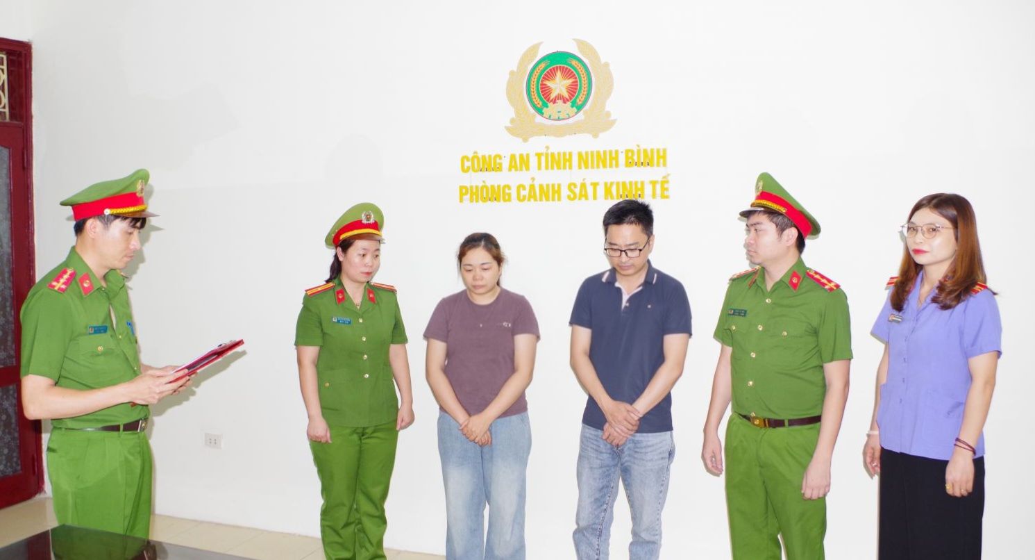 Ninh B&igrave;nh khởi tố hai đối tượng l&agrave;m giả hồ sơ để mua nh&agrave; ở x&atilde; hội- Ảnh 1.