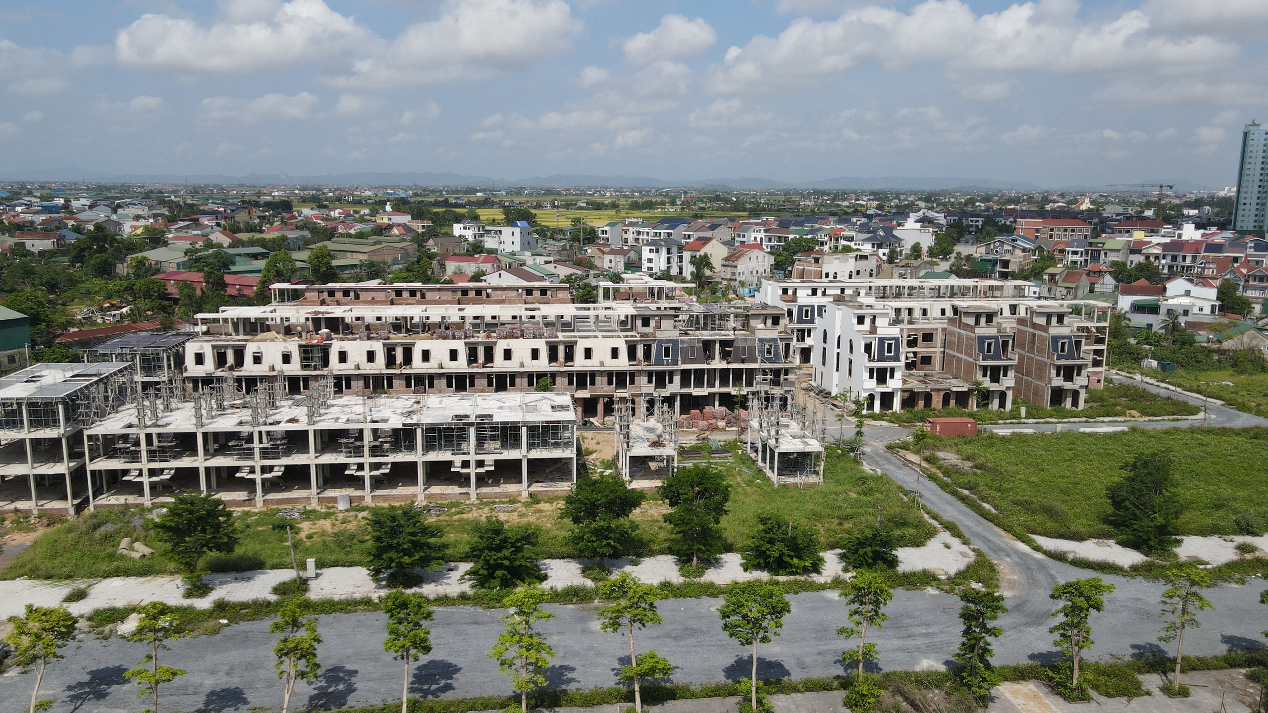 Người dân băn khoăn giá nhà ở xã hội tại Vinh ngang ngửa với giá ở Thủ đô Hà Nội- Ảnh 1.