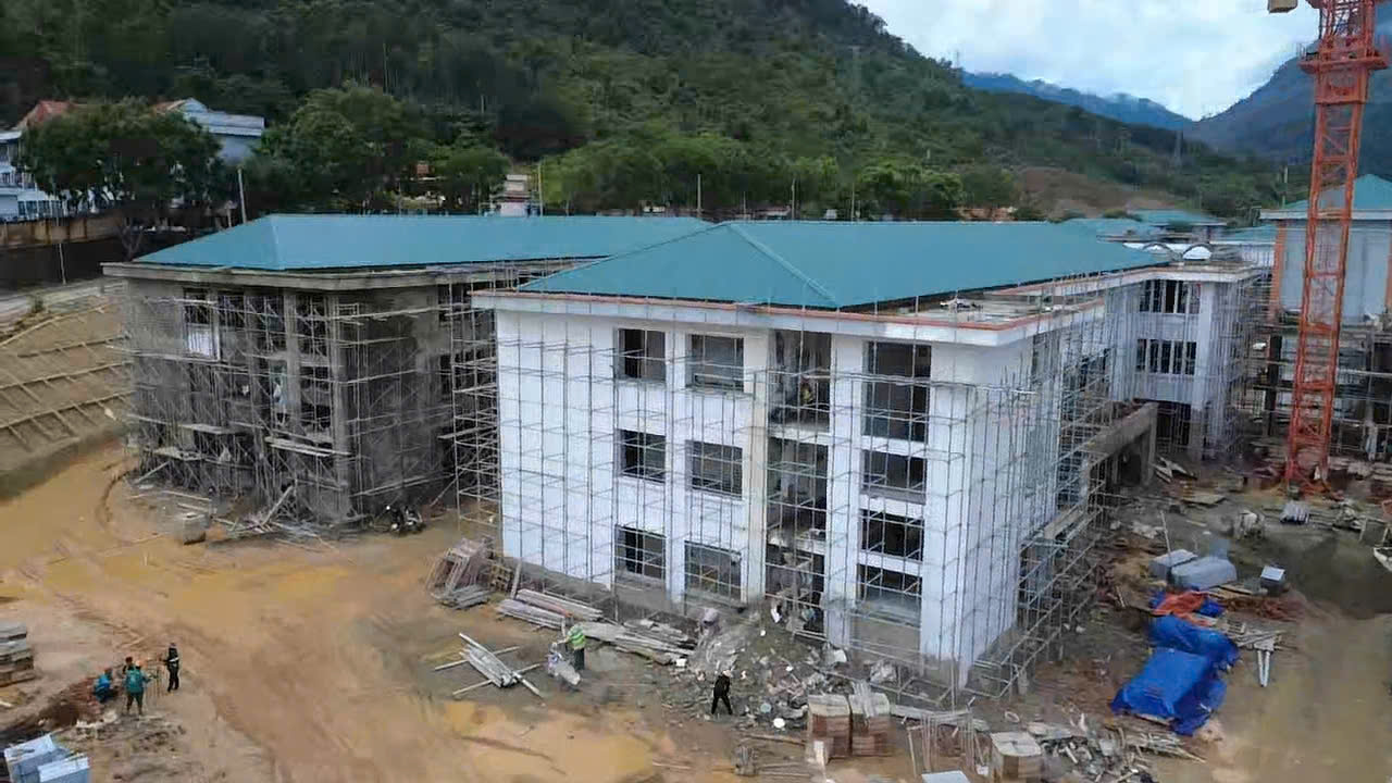Trường li&ecirc;n cấp Phong Thổ ở Lai Ch&acirc;u ho&agrave;n th&agrave;nh vượt tiến độ hơn 2 th&aacute;ng
- Ảnh 6.
