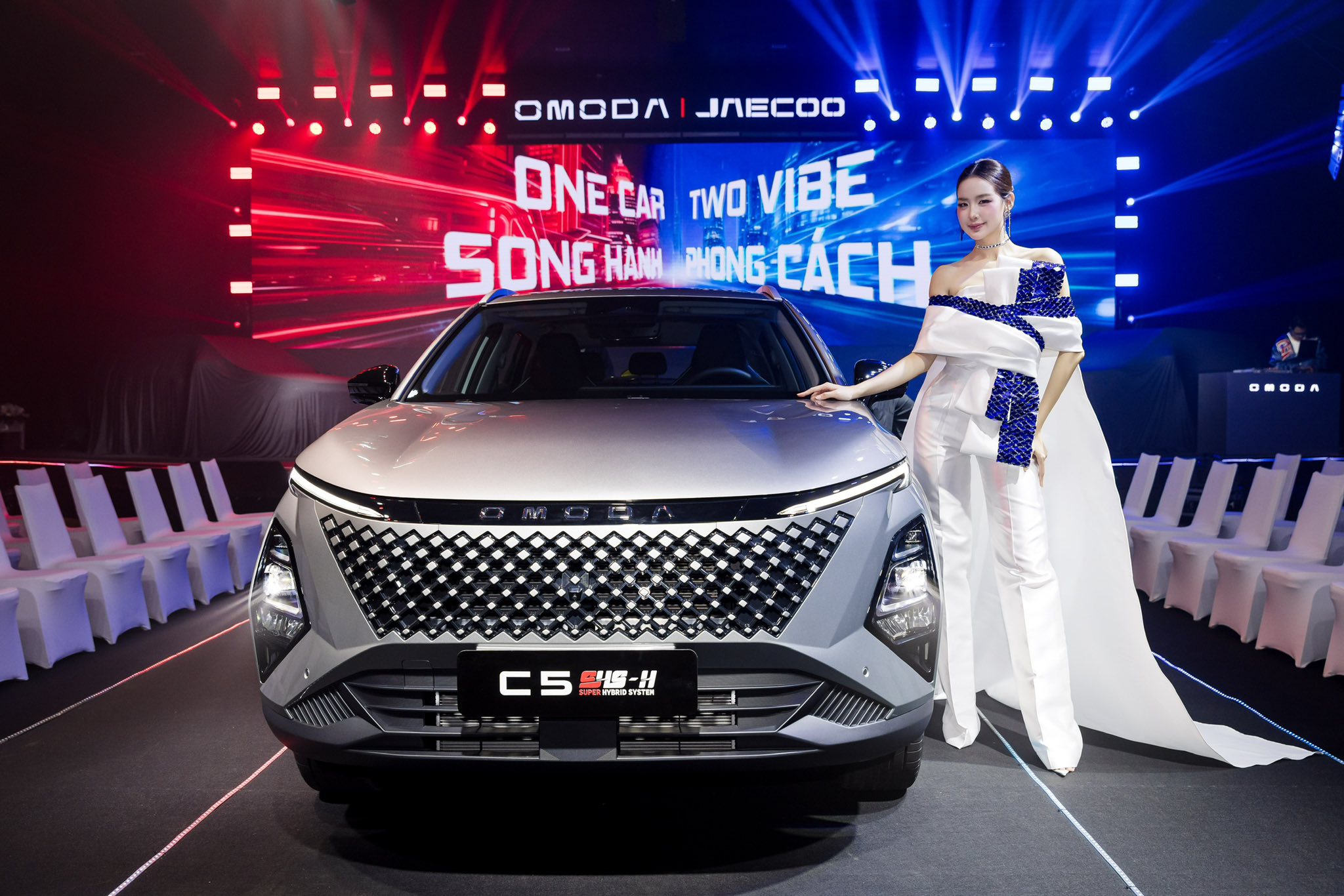 Xe hybrid Omoda C5 SHS-H được bảo hành một triệu km tại Việt Nam- Ảnh 3.