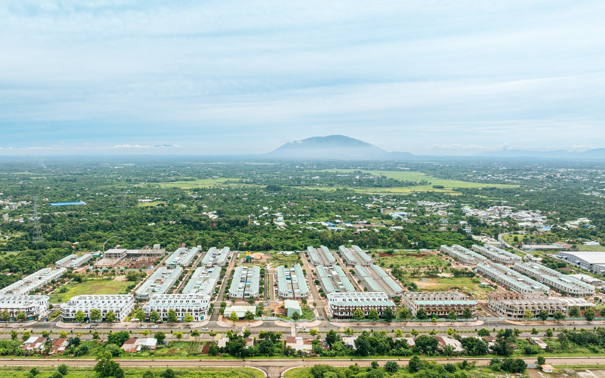 Phát triển đô thị xanh Long Khánh để tạo sức hút đón thêm nhà đầu tư- Ảnh 7. Phát triển đô thị xanh Long Khánh để tạo sức hút đón thêm nhà đầu tư- Ảnh 7.