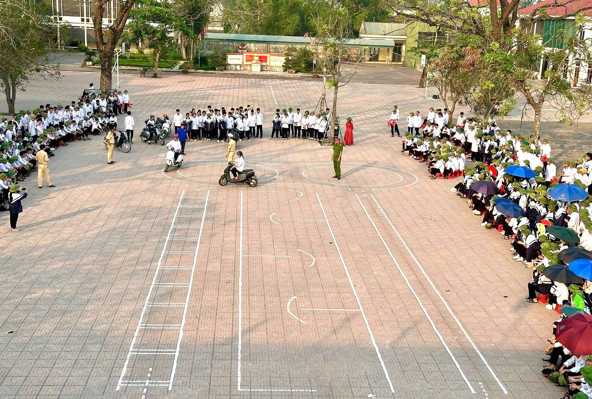 H&agrave; Tĩnh: Ki&ecirc;n quyết ngăn chặn, xử l&yacute; thanh thiếu ni&ecirc;n vi phạm trật tự an to&agrave;n giao th&ocirc;ng- Ảnh 2.