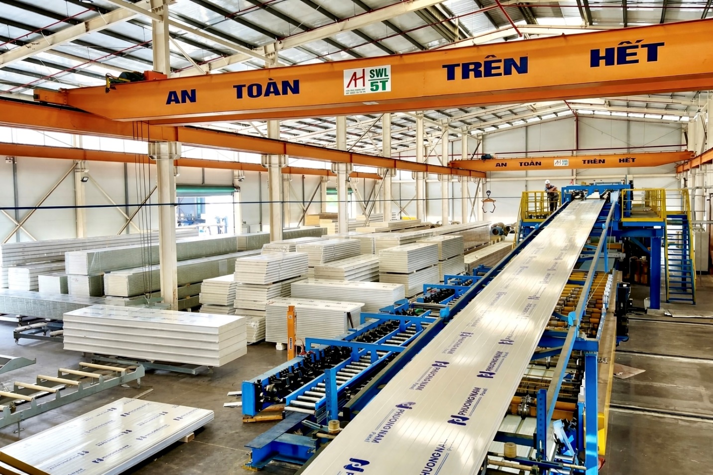 Gi&aacute; vật liệu x&acirc;y dựng q&uacute;y II / 2026 tại H&agrave; Nội: Cập nhật mới nhất v&agrave; ổn định - Ảnh 1.