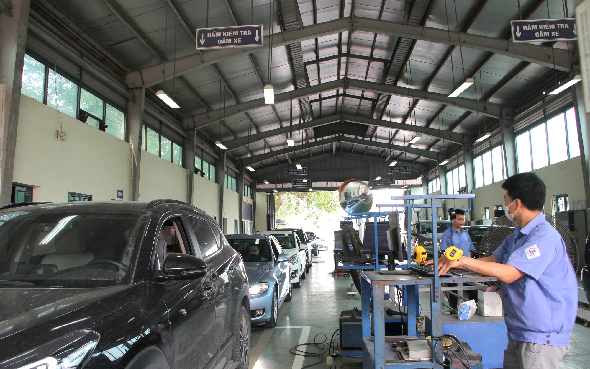 Đề xuất rút ngắn thời gian cấp giấy chứng nhận đăng kiểm, tem kiểm định ô tô- Ảnh 2. Dữ liệu đăng kiểm phương tiện chính thức được dùng thay giấy tờ hành chính
