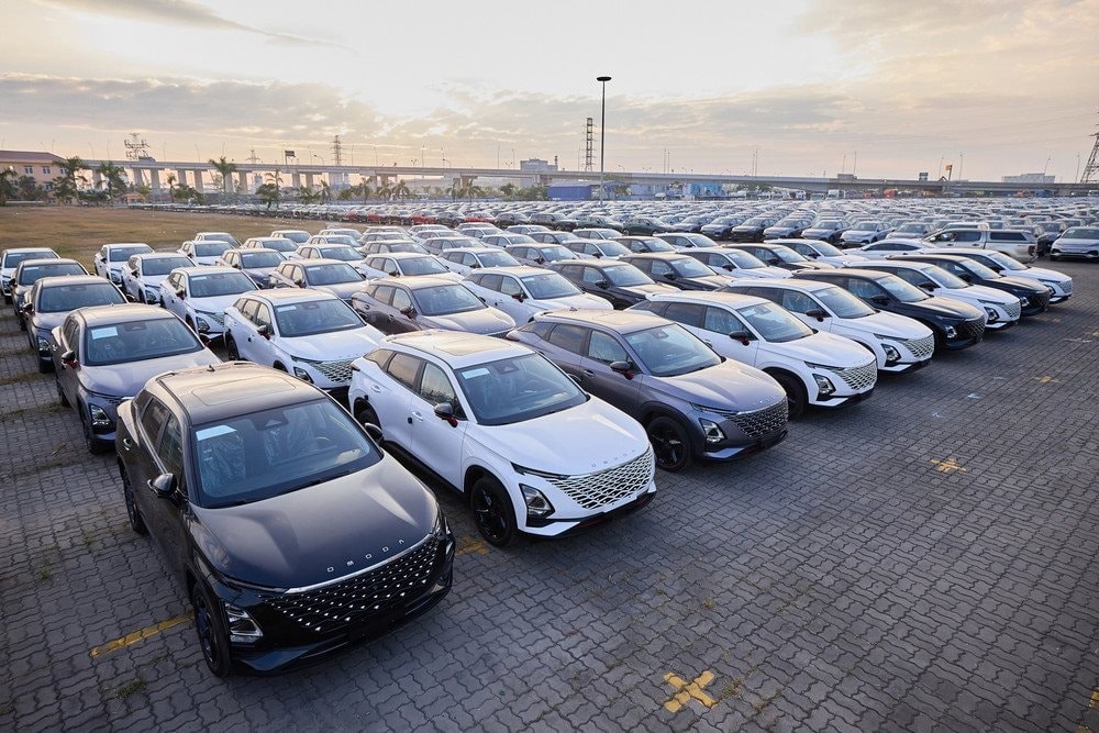 Xe Trung Quốc ồ ạt đổ bộ thị trường ô tô Việt- Ảnh 1. Xe Trung Quốc ồ ạt đổ bộ thị trường ô tô Việt- Ảnh 1.