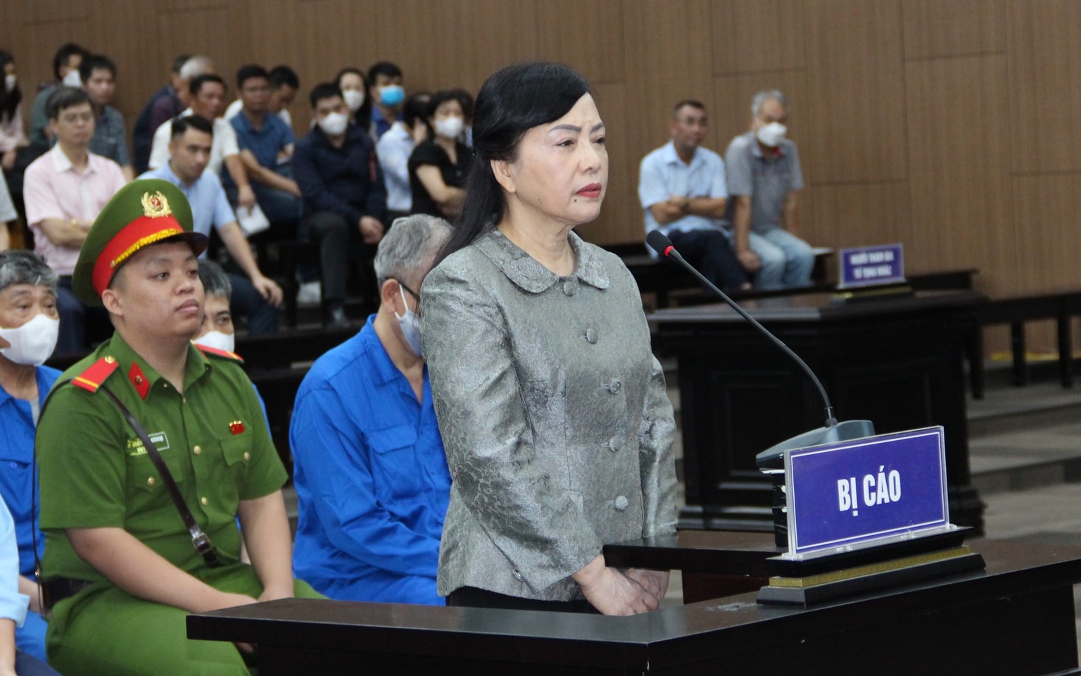 Cựu Bộ trưởng Nguyễn Thị Kim Tiến bị đề nghị 5 - 6 năm t&ugrave;, nộp khắc phục 108 tỷ đồng
