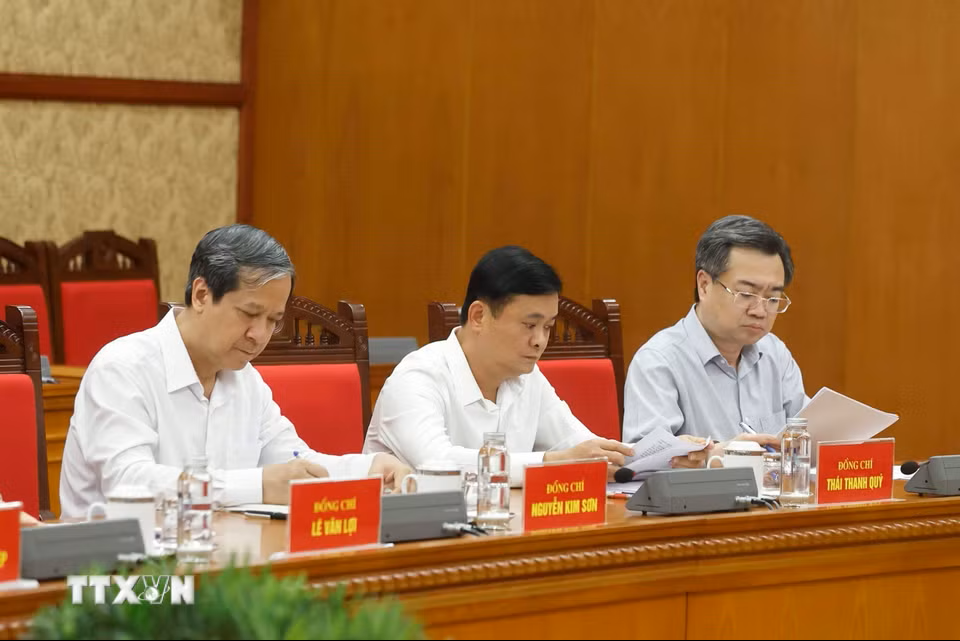 Phát triển công nghiệp vật liệu theo hướng xanh, bền vững, tự chủ- Ảnh 4. Phát triển công nghiệp vật liệu theo hướng xanh, bền vững, tự chủ- Ảnh 4.