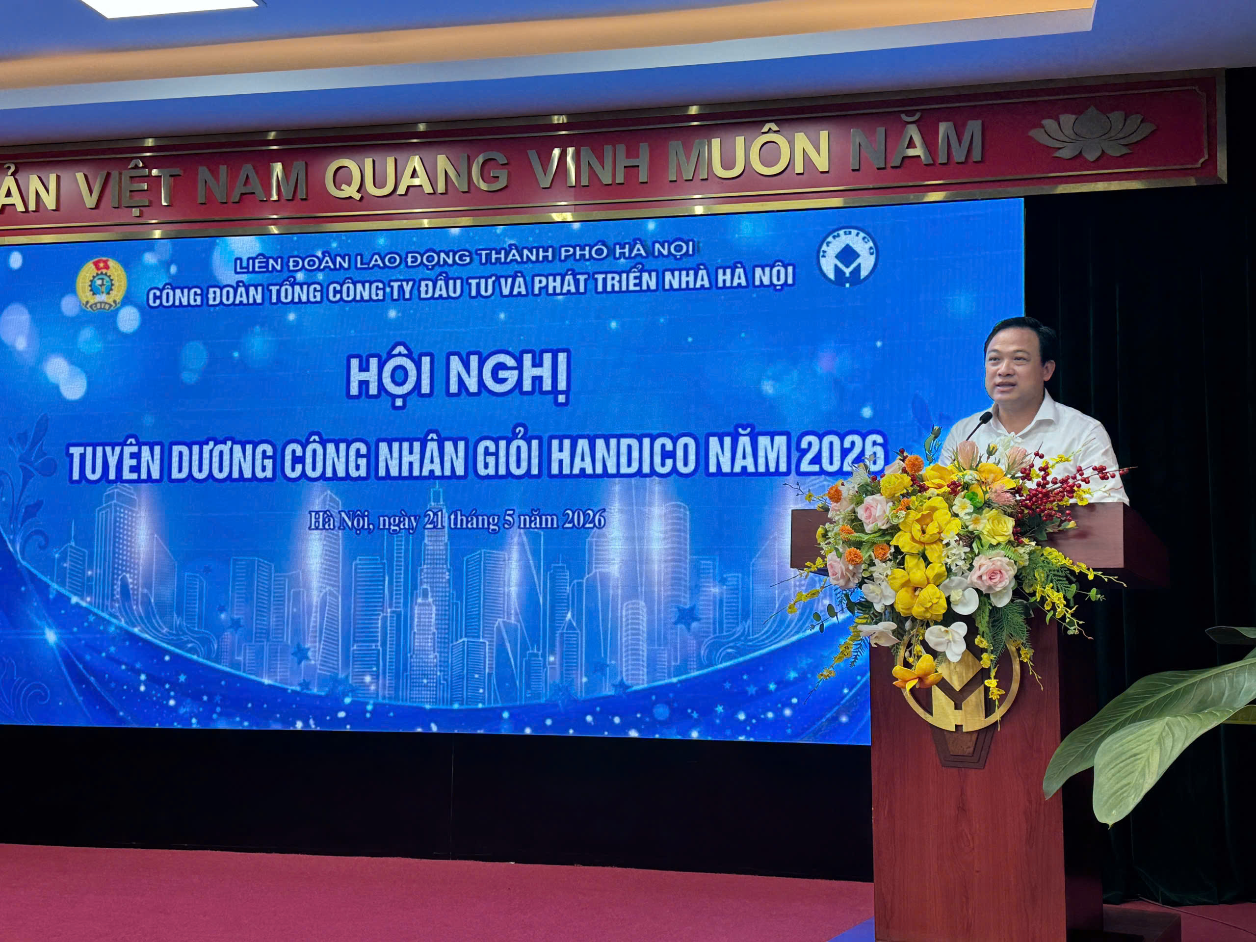 Tôn vinh người thợ giỏi, lan tỏa giá trị lao động sáng tạo- Ảnh 2. Tôn vinh người thợ giỏi, lan tỏa giá trị lao động sáng tạo- Ảnh 2.