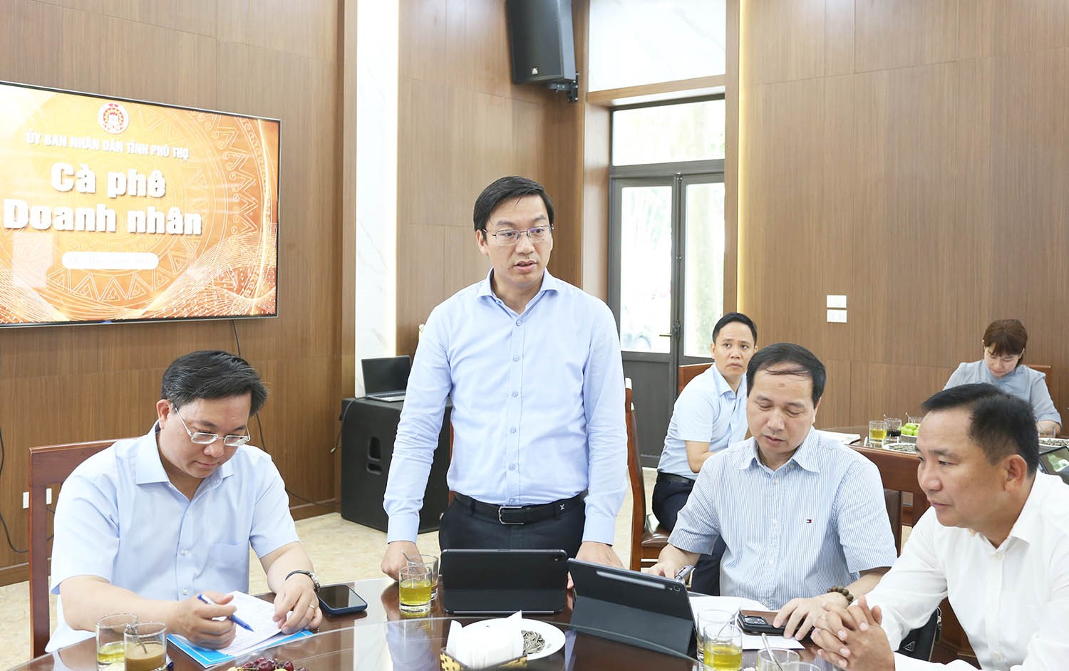 "C&agrave; ph&ecirc; doanh nh&acirc;n" ở Ph&uacute; Thọ - K&ecirc;nh đối thoại trực tiếp ch&iacute;nh quyền v&agrave; doanh nghiệp- Ảnh 3.