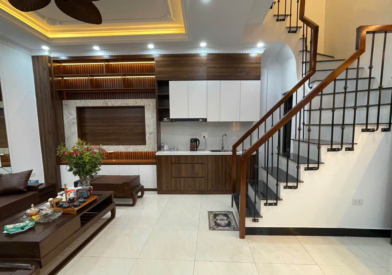 Cầu thang lên ngôi, thành điểm nhấn trong thiết kế nhà ở- Ảnh 1.