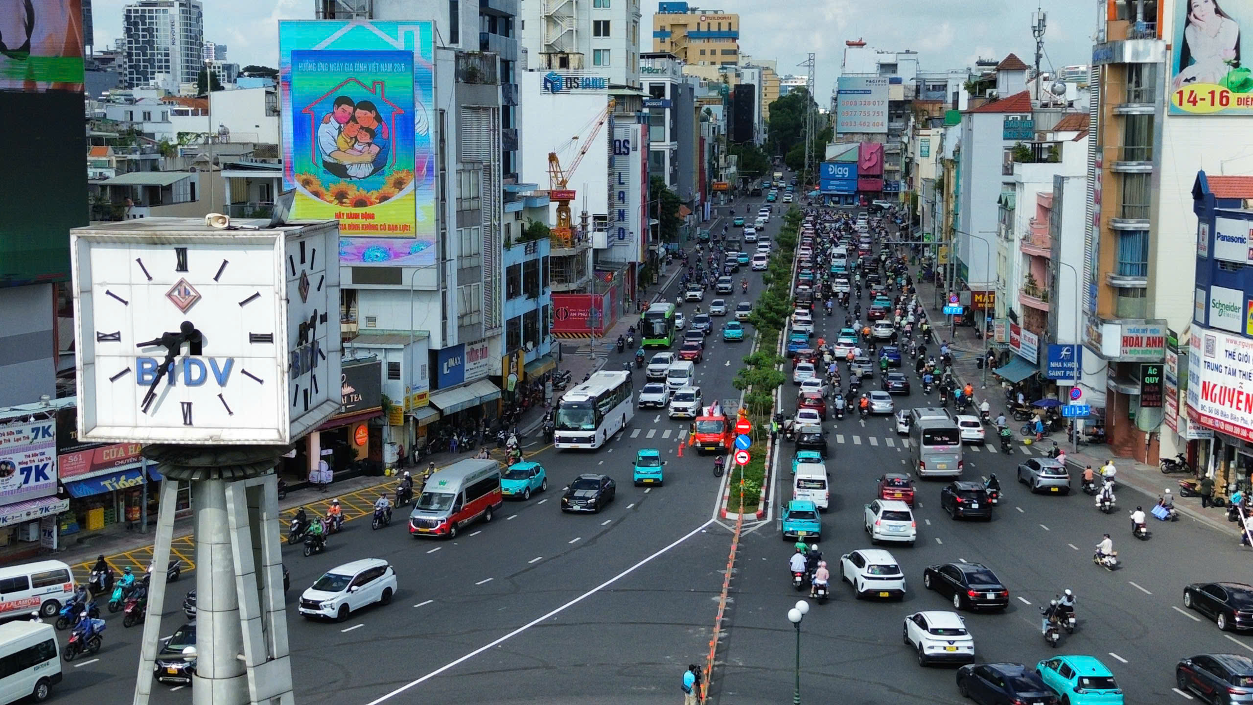 TP.HCM ch&iacute;nh thức điều chỉnh giao th&ocirc;ng tại v&ograve;ng xoay Điện Bi&ecirc;n Phủ- Ảnh 3.