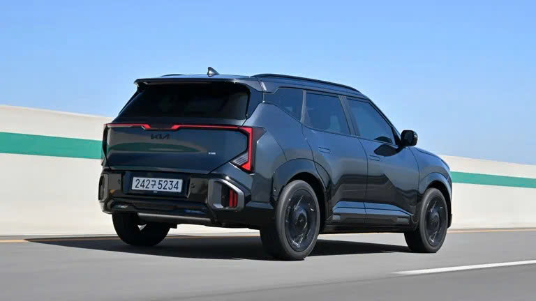 Kia Seltos 2027 thêm bản hybrid tiết kiệm xăng- Ảnh 5. Kia Seltos 2027 thêm bản hybrid tiết kiệm xăng- Ảnh 5.