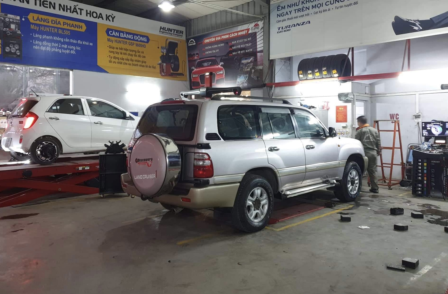 Chủ xe đi xúc rửa bình nhiên liệu vì lo xăng E10 gây tắc kim phun- Ảnh 1. Chủ xe đi xúc rửa bình nhiên liệu vì lo xăng E10 gây tắc kim phun- Ảnh 1.