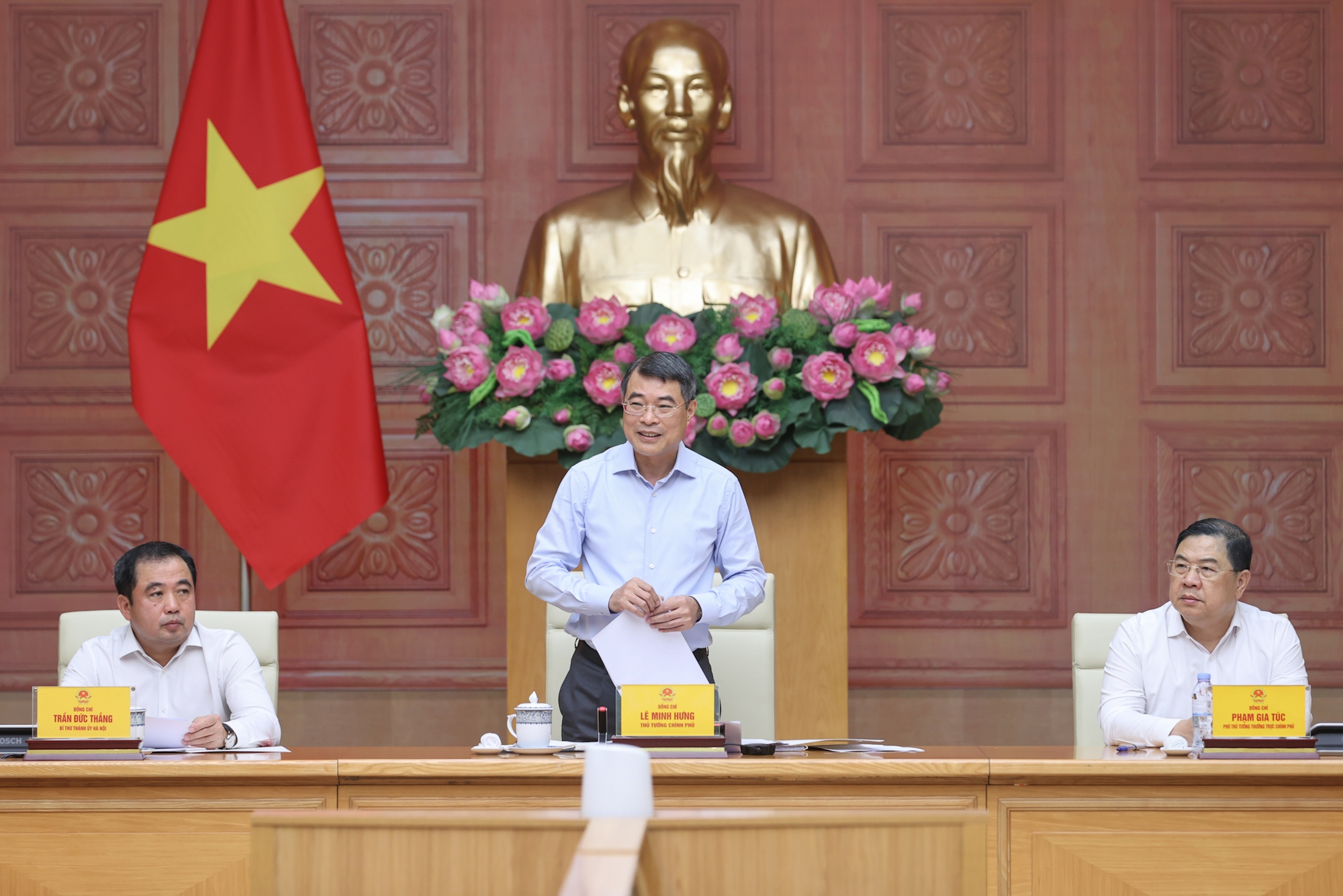 Thủ tướng: Nh&agrave; ở cho thu&ecirc; l&agrave; ph&acirc;n kh&uacute;c chiến lược, d&agrave;i hạn, phục vụ đ&ocirc;ng đảo người d&acirc;n- Ảnh 1.
