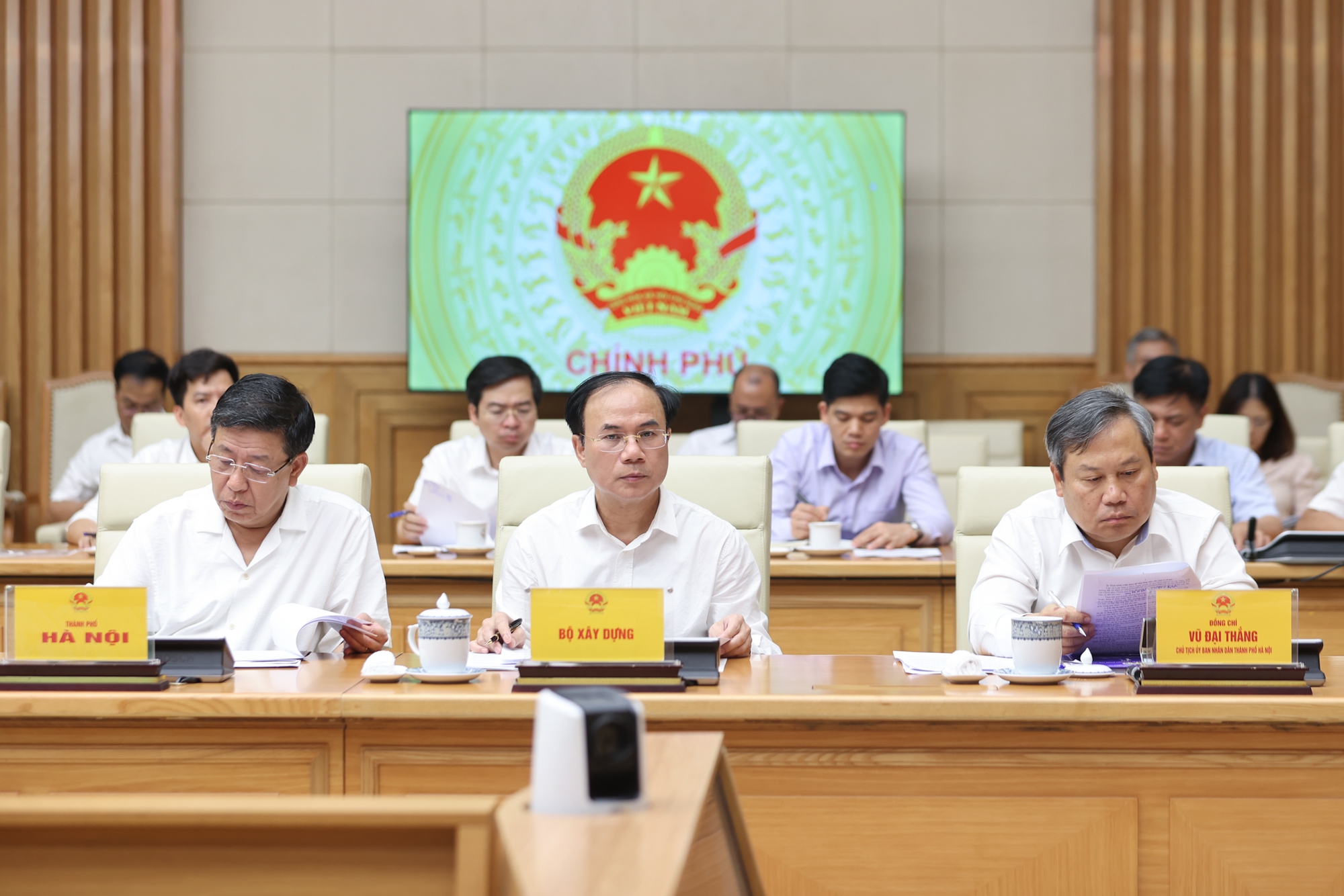 Thủ tướng: Nh&agrave; ở cho thu&ecirc; l&agrave; ph&acirc;n kh&uacute;c chiến lược, d&agrave;i hạn, phục vụ đ&ocirc;ng đảo người d&acirc;n- Ảnh 8.