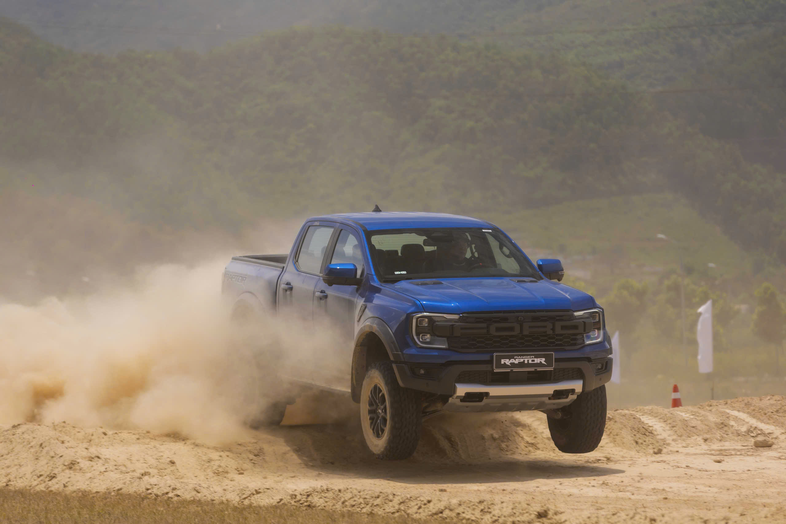 Hệ thống treo trên Ford Ranger Raptor có gì đặc biệt?- Ảnh 1.