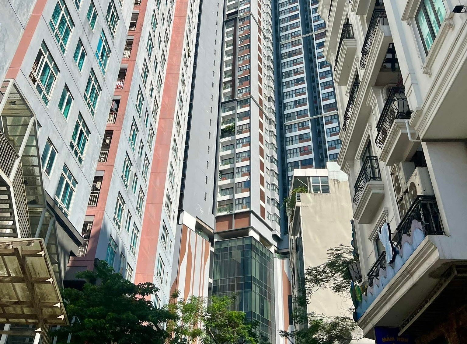 Đề xuất hạn chế chuyển nhượng nhà ở thương mại trong 3 năm: Kéo nhà ở về giá trị thực- Ảnh 2.