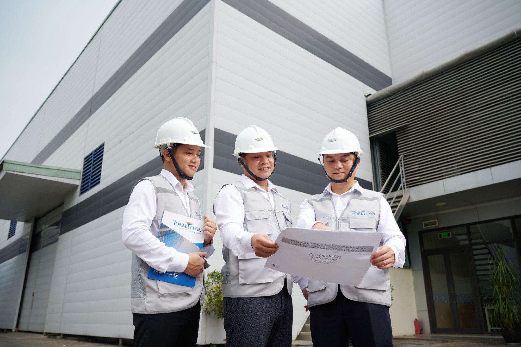 TONMATPAN sản xuất th&agrave;nh c&ocirc;ng Panel PIR chuẩn &ldquo;xanh&rdquo; quốc tế- Ảnh 3.
