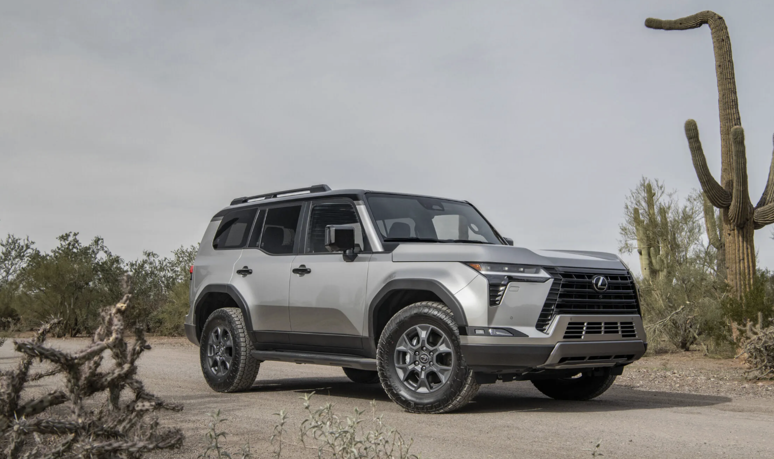 Lexus GX sắp thêm phiên bản hybrid- Ảnh 1.