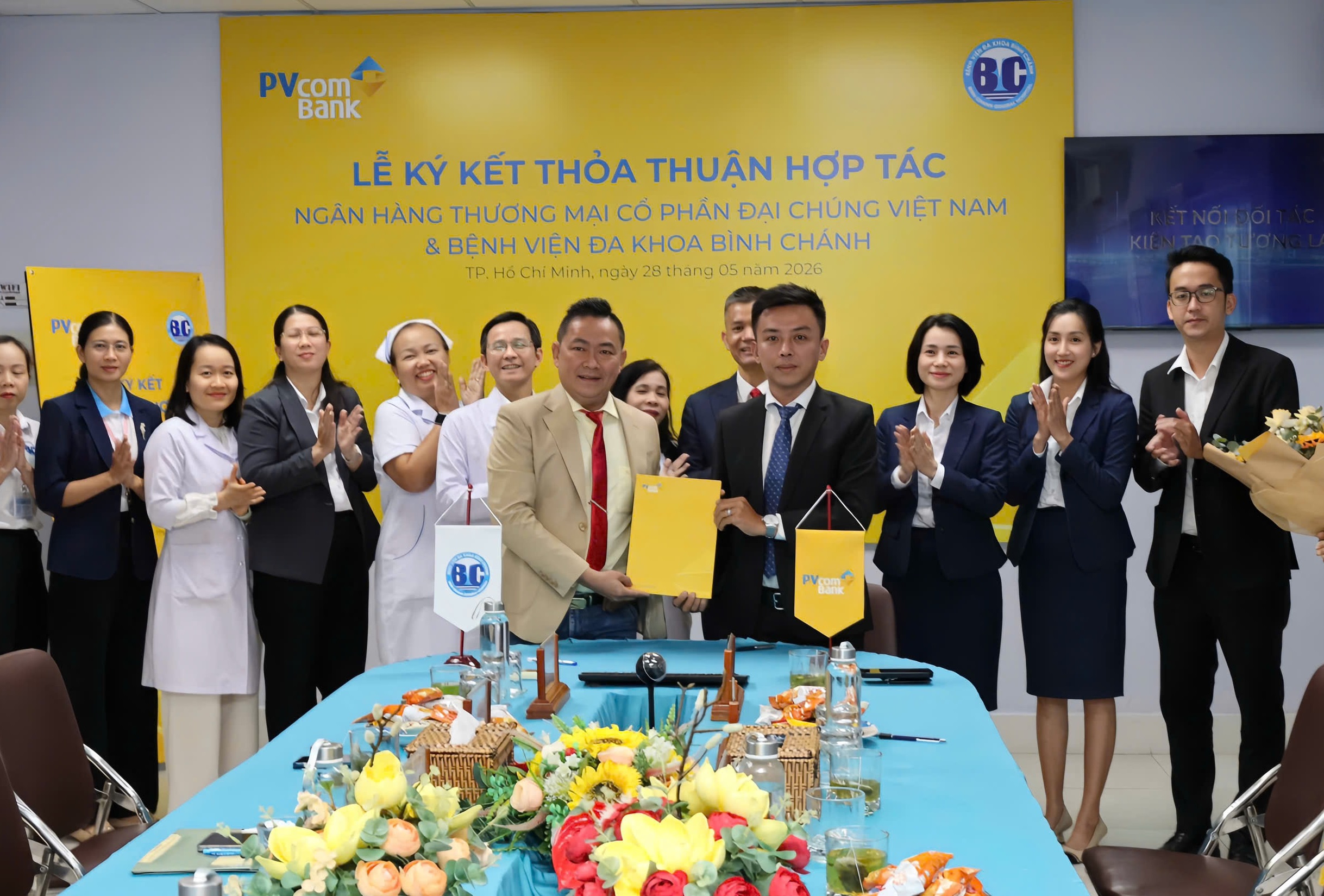 PVcomBank hợp t&aacute;c Bệnh viện Đa khoa B&igrave;nh Ch&aacute;nh, th&uacute;c đẩy thanh to&aacute;n kh&ocirc;ng d&ugrave;ng tiền mặt- Ảnh 1.