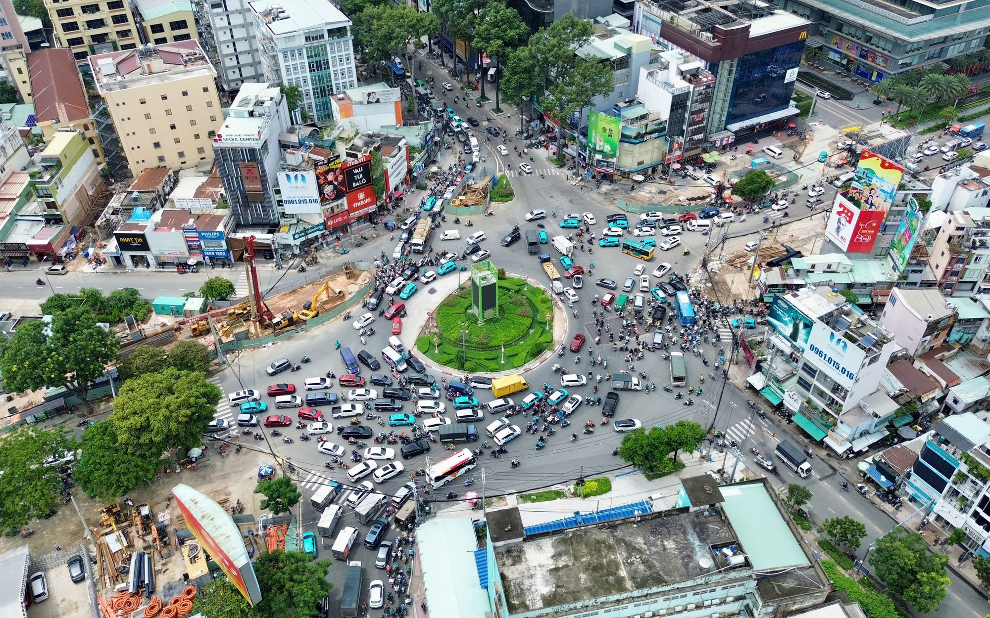 TP.HCM tăng tốc x&acirc;y 7 cầu vượt th&eacute;p, kỳ vọng giảm &ugrave;n tắc khu trung t&acirc;m