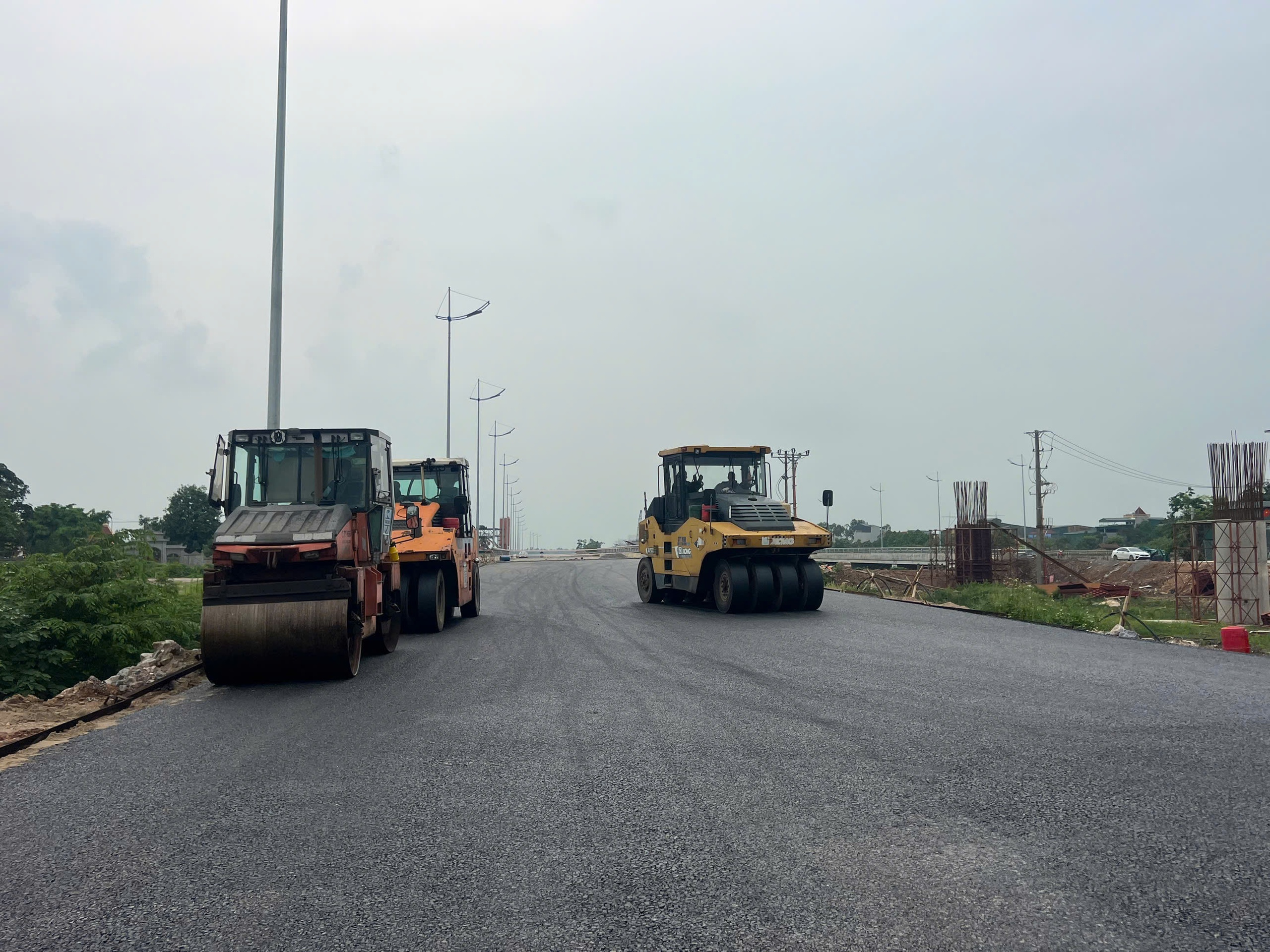V&agrave;nh đai 4 V&ugrave;ng Thủ đ&ocirc; tăng tốc, nhiều hạng mục đạt tiến độ cao- Ảnh 2.