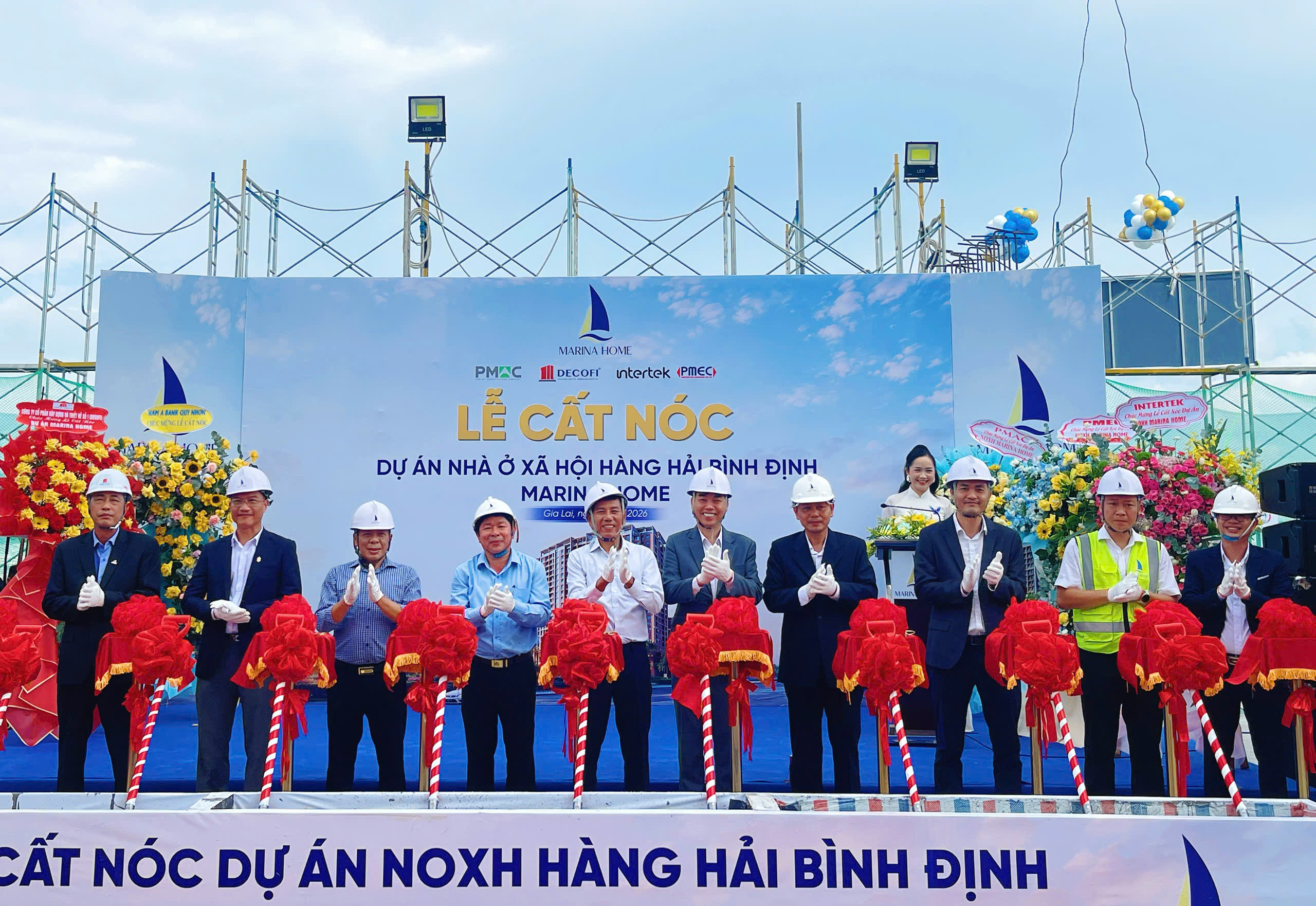 Gia Lai: Dự án nhà ở xã hội Marina Home cất nóc sau hơn 12 tháng thi công- Ảnh 1.