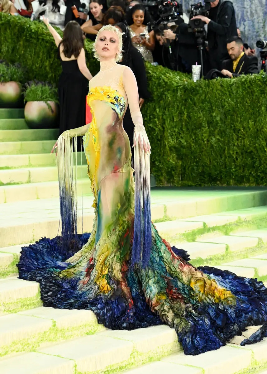 D&agrave;n mỹ nh&acirc;n mặc xuy&ecirc;n thấu, khoe đường cong n&oacute;ng bỏng ở Met Gala 2026- Ảnh 6.