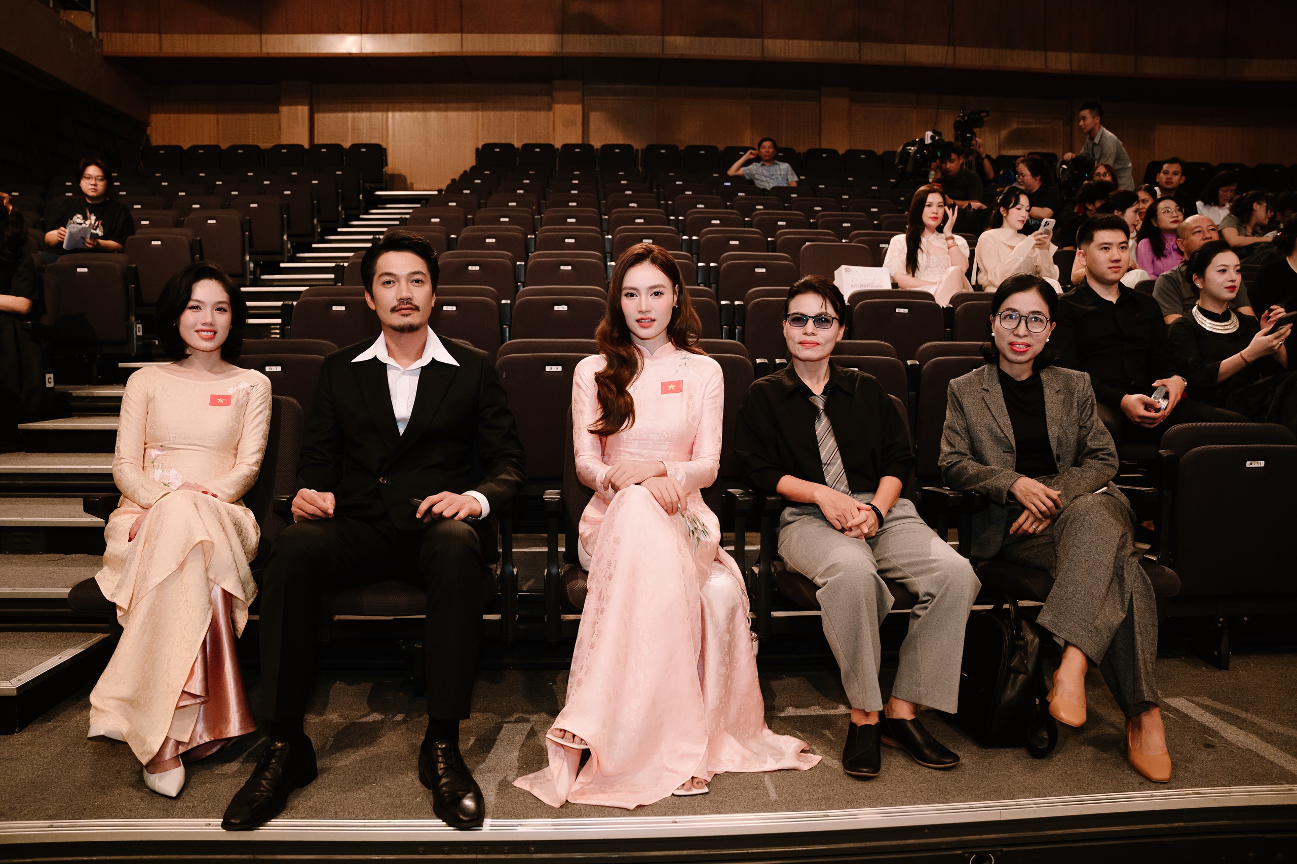 &ldquo;Mật m&atilde; Đ&ocirc;ng Dương&rdquo;: H&eacute; lộ cuộc chiến t&igrave;nh b&aacute;o chưa từng được kể từ 25.000 hồ sơ mật- Ảnh 2.