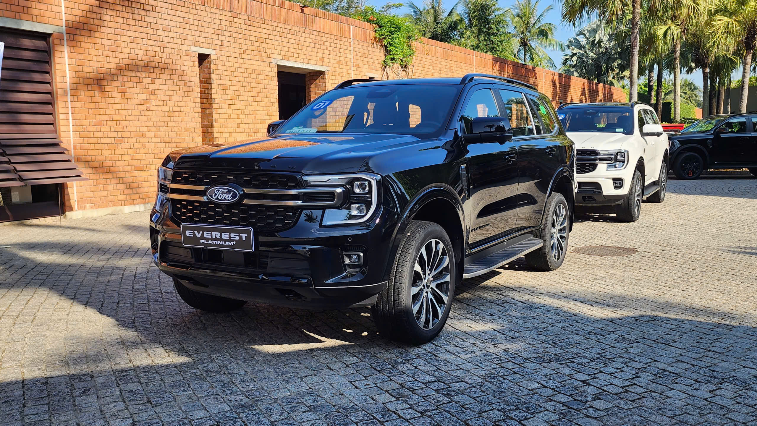 Ford Ranger và Everest lộ hình ảnh trước ngày ra mắt- Ảnh 2.