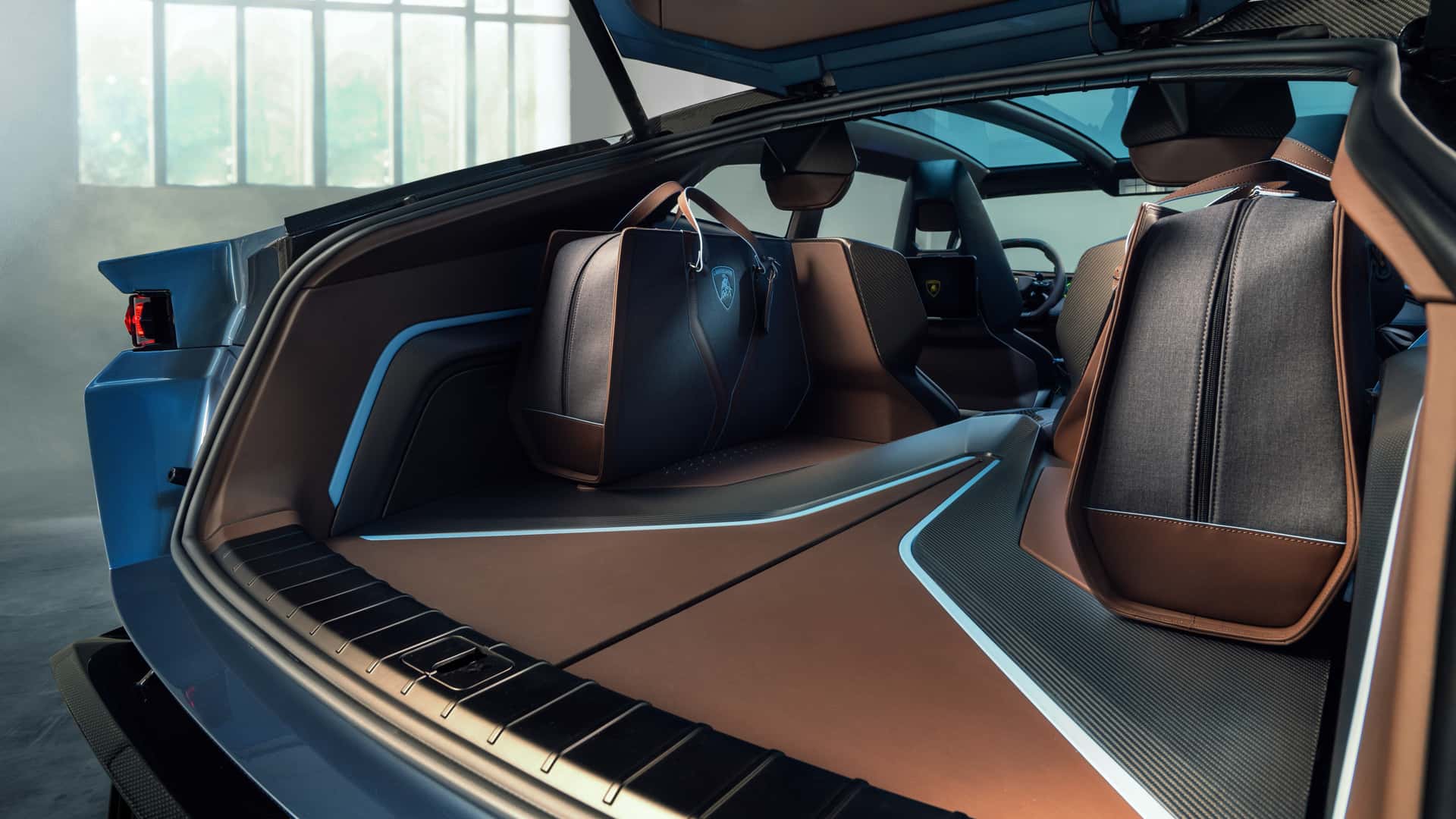Lamborghini hoãn vô thời hạn kế hoạch xe điện đầu tiên- Ảnh 7. Lamborghini hoãn vô thời hạn kế hoạch xe điện đầu tiên- Ảnh 7.