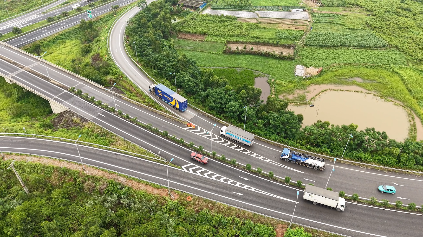 “DNA công nghệ” của Bầu Hiển và logic phía sau siêu cảng Vietnam SuperPort™- Ảnh 7. “DNA công nghệ” của Bầu Hiển và logic phía sau siêu cảng Vietnam SuperPort™- Ảnh 7.