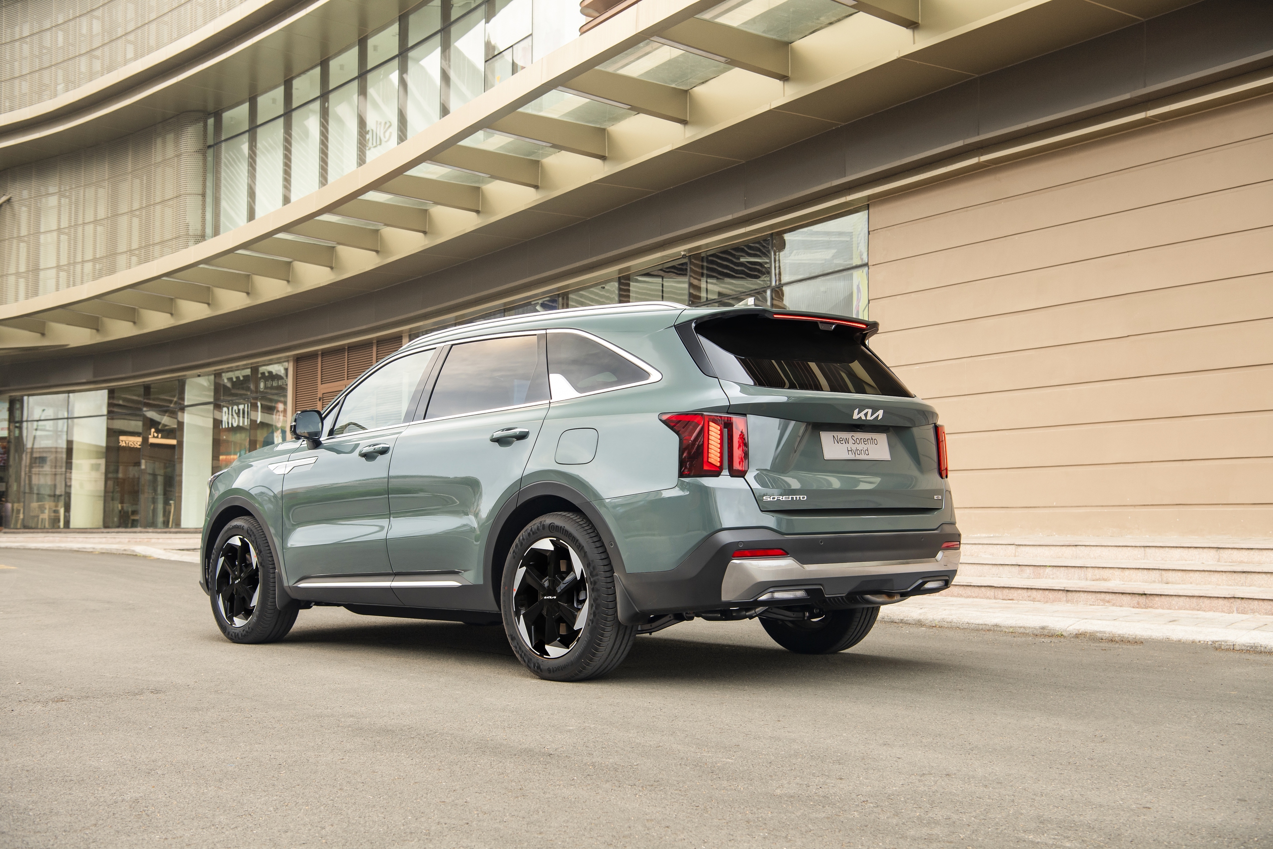 Kia New Sportage và Sorento có bản Hybrid tại Việt Nam- Ảnh 2. Kia New Sportage và Sorento có bản Hybrid tại Việt Nam- Ảnh 2.