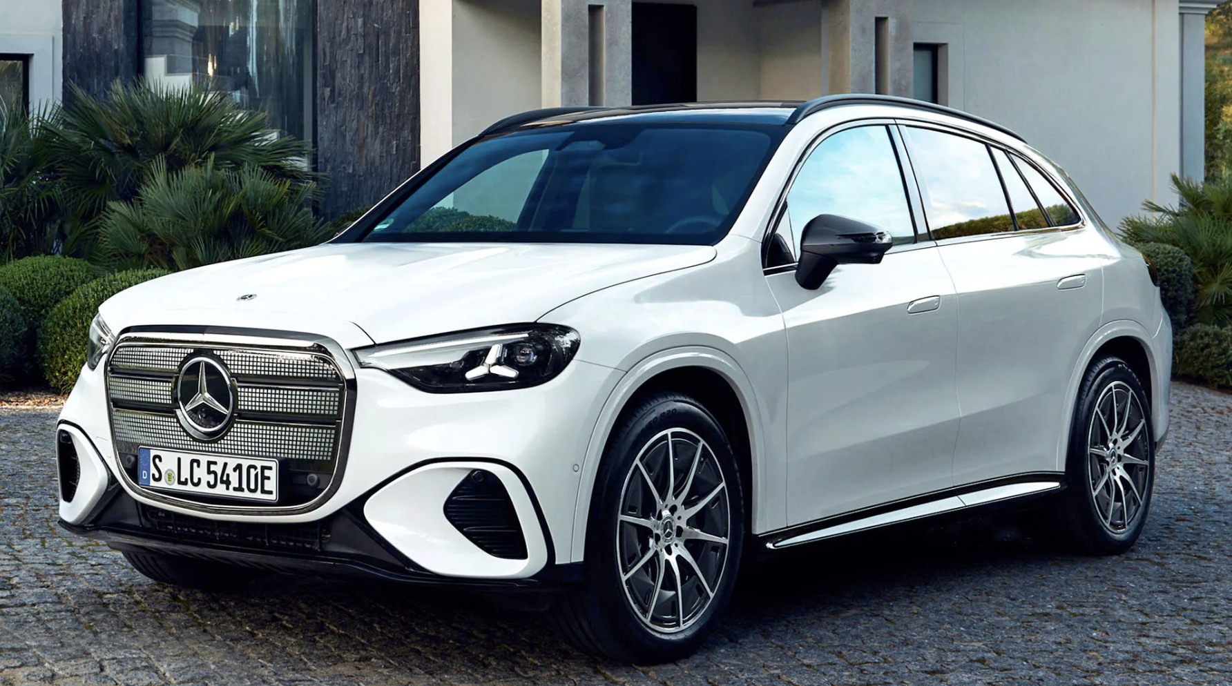 Mercedes-Benz GLC thuần điện có bản giá rẻ- Ảnh 1. Mercedes-Benz GLC thuần điện có bản giá rẻ- Ảnh 1.