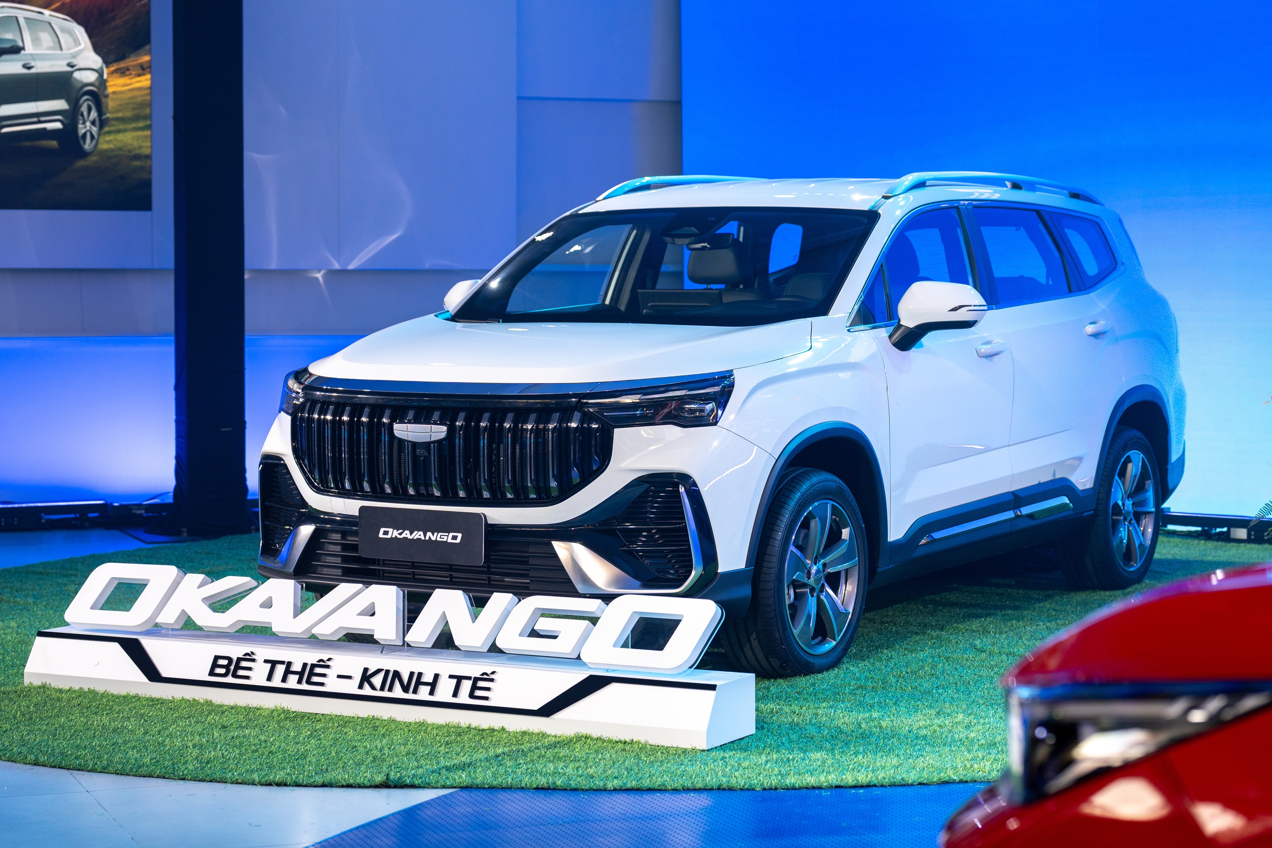 Cùng tầm giá, Geely Okavango vừa ra mắt có cạnh tranh được với Mitsubishi Destinator?- Ảnh 4. Cùng tầm giá, Geely Okavango có gì để cạnh tranh với Mitsubishi Destinator? - Ảnh 4.
