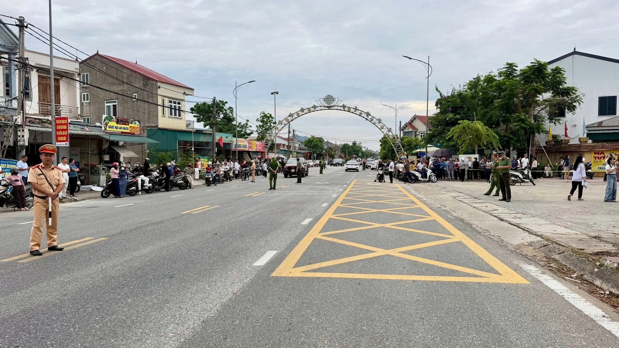Thí sinh các tỉnh thành tự tin bước vào kỳ thi tốt nghiệp THPT năm 2026- Ảnh 3. Thí sinh các tỉnh thành tự tin bước vào kỳ thi tốt nghiệp THPT năm 2026- Ảnh 3.