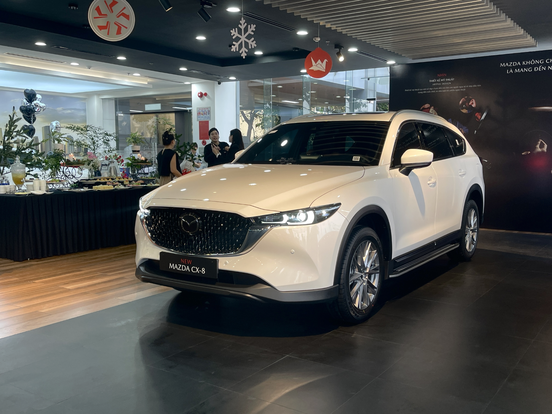 Thêm bản giá rẻ, Mazda CX-8 áp đảo doanh số phân khúc - Ảnh 1.