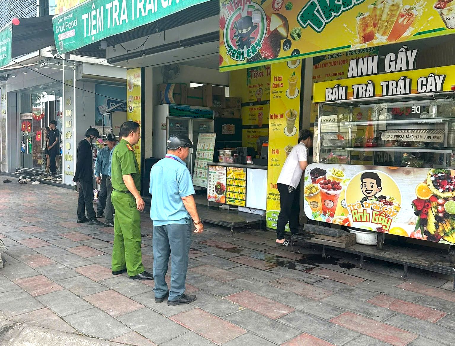 Hải Ph&ograve;ng: Phường L&ecirc; Ch&acirc;n quyết liệt lập lại trật tự đ&ocirc; thị, bảo đảm ATGT - Ảnh 2.