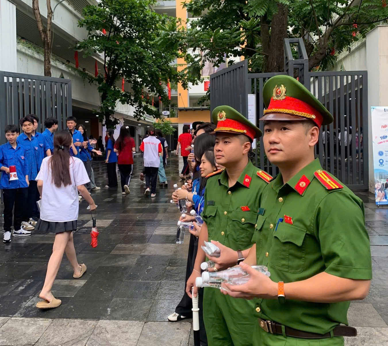Gần 1,2 triệu th&iacute; sinh bước v&agrave;o ng&agrave;y thi cuối của kỳ thi tốt nghiệp THPT 2026 - Ảnh 6.