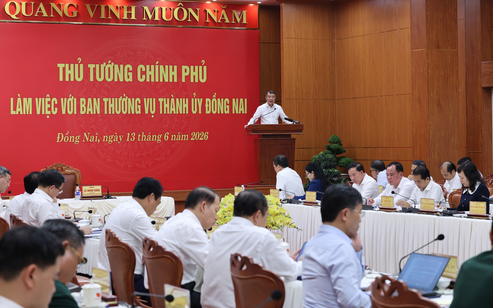 Thủ tướng: Nếu Đồng Nai cam kết đạt kết quả cao hơn, Ch&iacute;nh phủ sẽ ưu ti&ecirc;n bố tr&iacute; nguồn lực ngay trong năm 2027 - Ảnh 2.