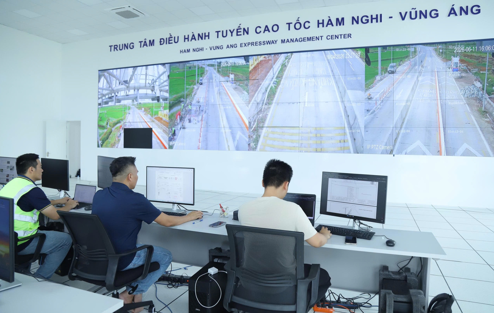 Ho&agrave;n thiện hệ thống giao th&ocirc;ng th&ocirc;ng minh v&agrave; thu ph&iacute; điện tử cao tốc H&agrave; Tĩnh 2026 - Ảnh 1.