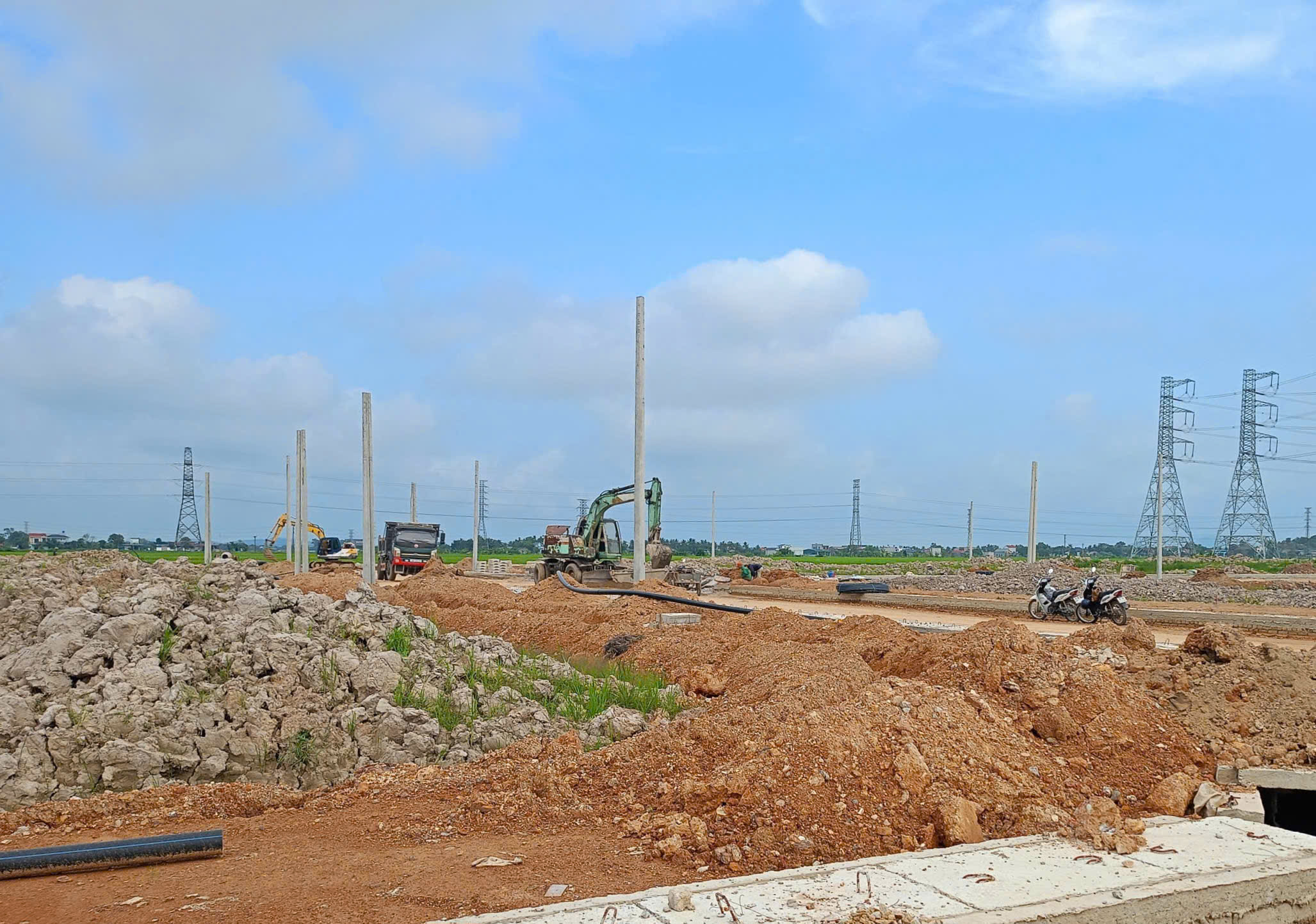 Tăng tốc giải ph&oacute;ng mặt bằng, chuẩn bị điều kiện triển khai đường sắt tốc độ cao Bắc - Nam - Ảnh 2.