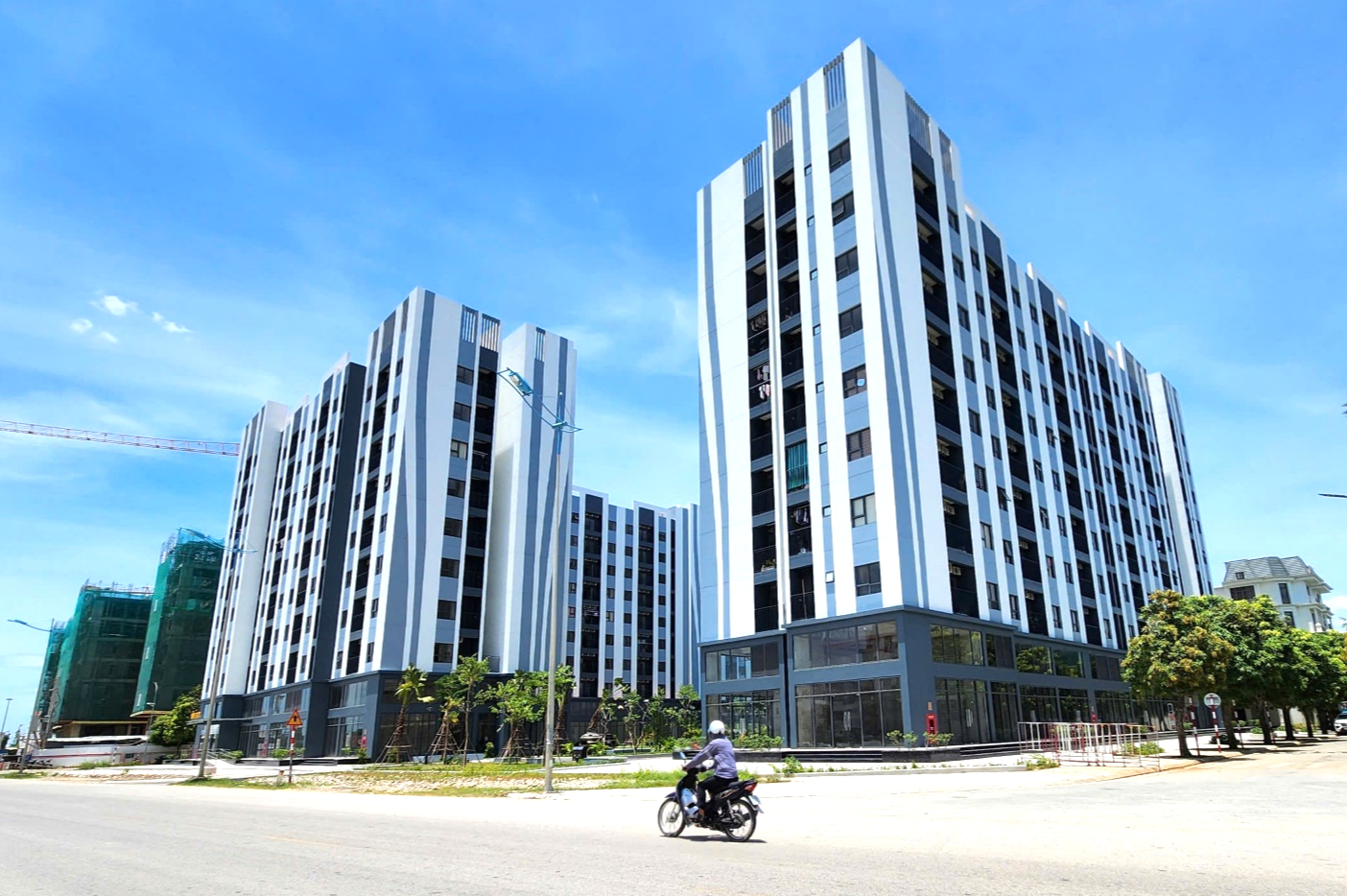 Thanh Hóa thêm 6 . 000 Sản phẩm bất động sản đủ điều kiện kinh doanh năm 2026 - Ảnh 2. Thanh Hóa thêm 6 . 000 Sản phẩm bất động sản đủ điều kiện kinh doanh năm 2026 - Ảnh 2.