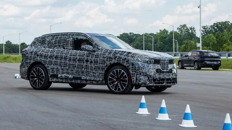 BMW X5 thế hệ mới có bản điện chạy gần 640 km - Ảnh 1.