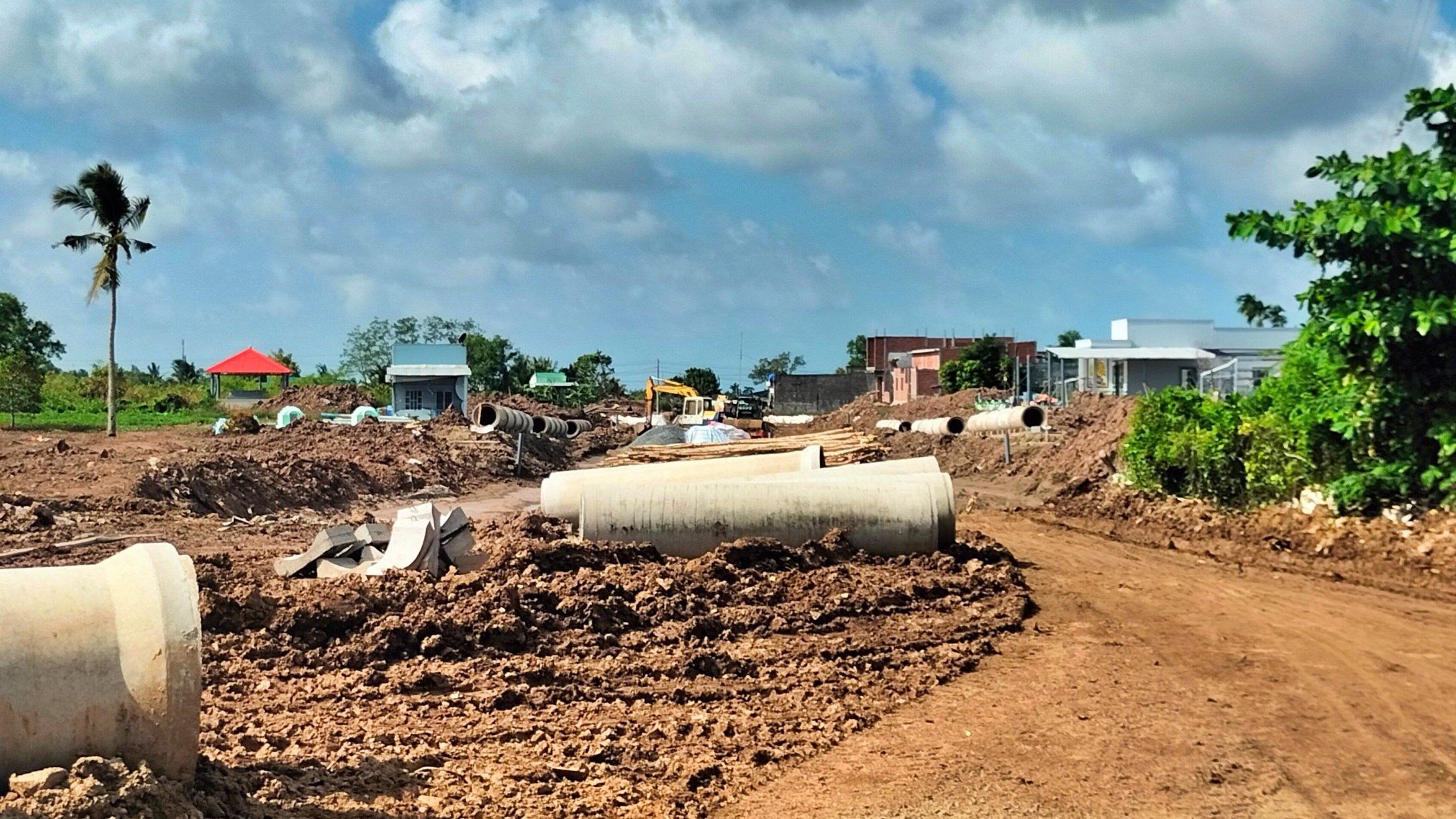 Cà Mau: Xử lý dứt điểm mặt bằng, đẩy nhanh tiến độ các dự án trọng điểm - Ảnh 2.