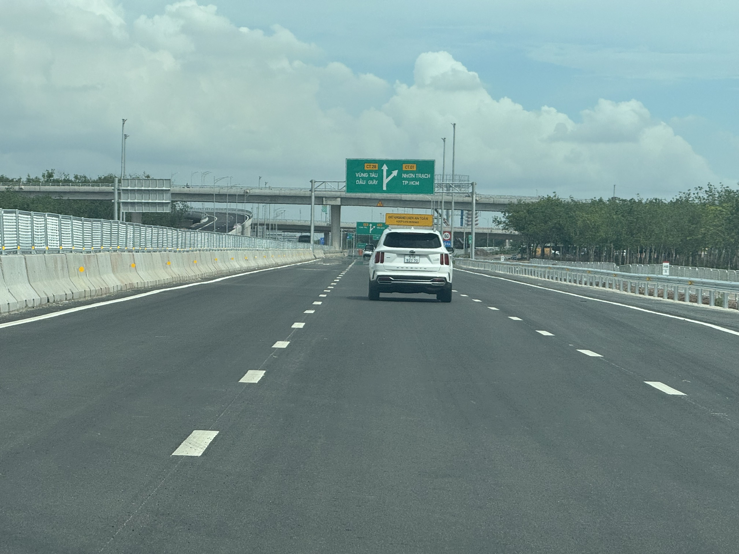 Nhiều đơn vị phối hợp gi&uacute;p cao tốc Bi&ecirc;n H&ograve;a - Vũng T&agrave;u khai th&aacute;c ổn định, thuận lợi - Ảnh 2.
