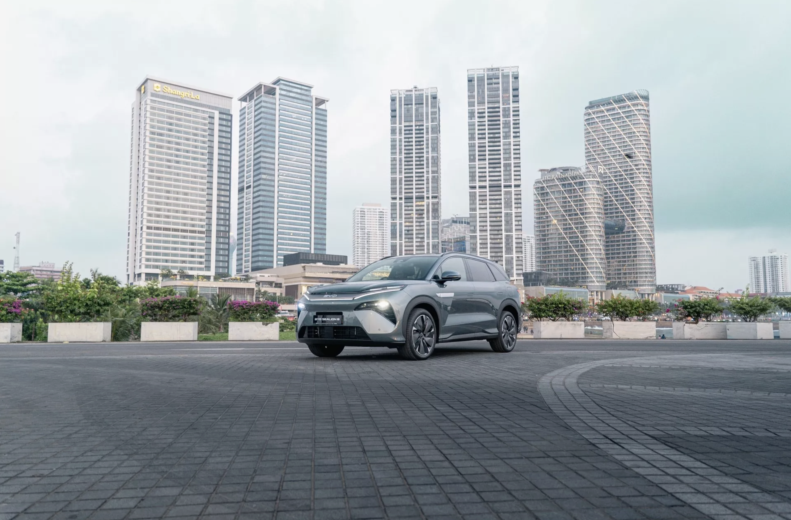 BYD muốn vượt doanh số Toyota trong 5 năm tới - Ảnh 1.