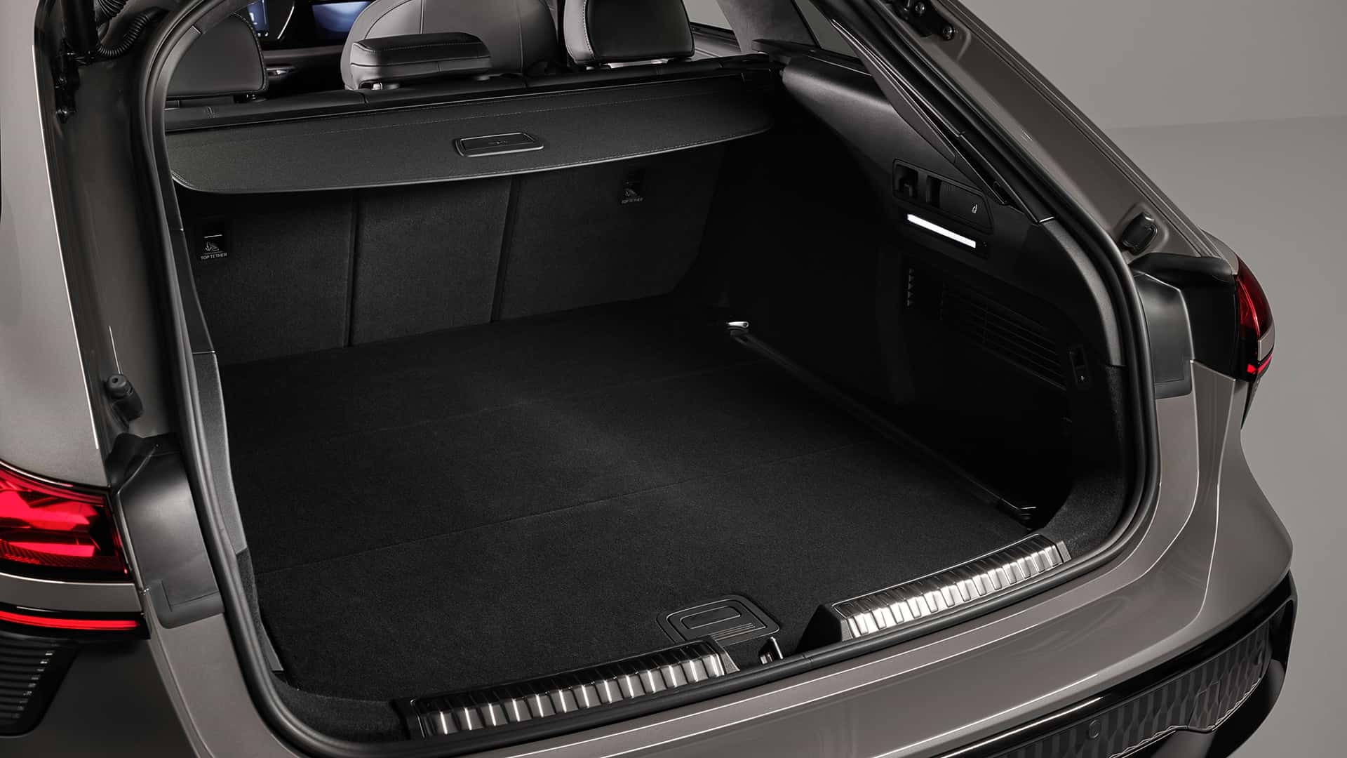 Audi A6 Allroad mới lần đầu có bản hybrid, chạy điện 95 km - Ảnh 5.